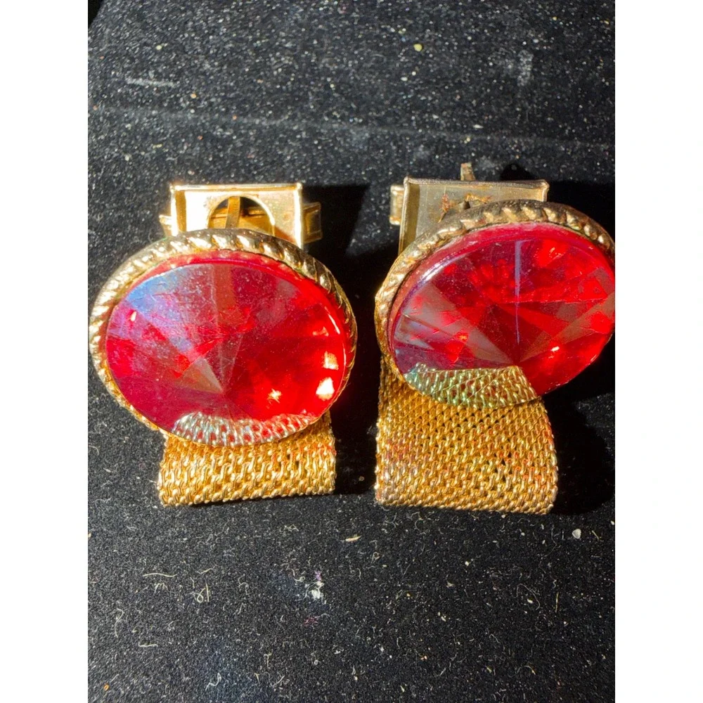 Vintage Ruby Red Faceted Glass Mesh Wrap Cufflinks Gold Tone Mid Century Retro